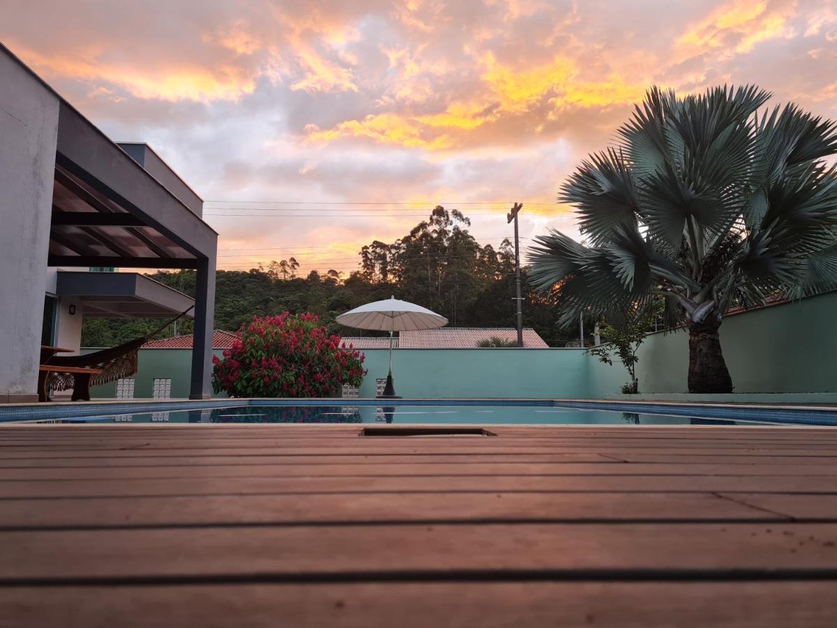 Lux House - Natureza - Piscina - Alto Padrao. ノーヴァ・トレント エクステリア 写真