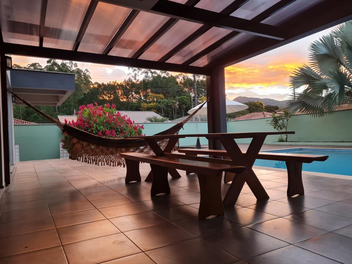 Lux House - Natureza - Piscina - Alto Padrao. ノーヴァ・トレント エクステリア 写真
