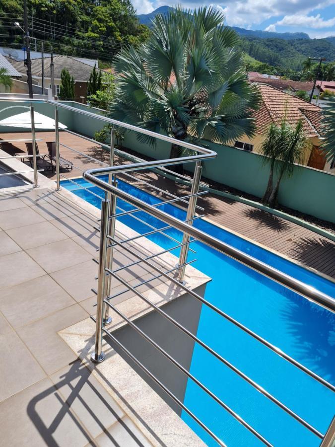 Lux House - Natureza - Piscina - Alto Padrao. ノーヴァ・トレント エクステリア 写真